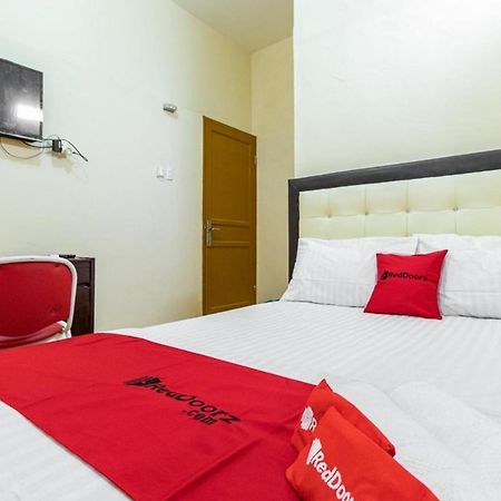 Reddoorz Syariah @ Jalan Setiabudi Medan 3 Extérieur photo
