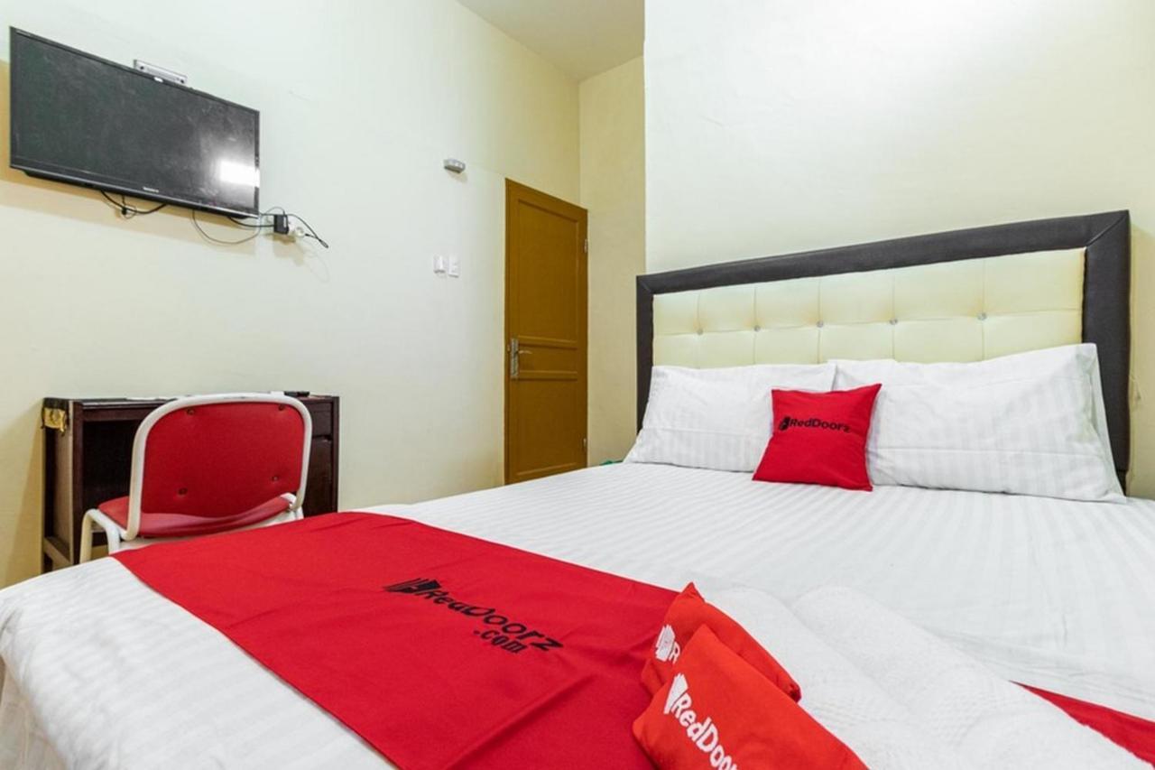 Reddoorz Syariah @ Jalan Setiabudi Medan 3 Extérieur photo